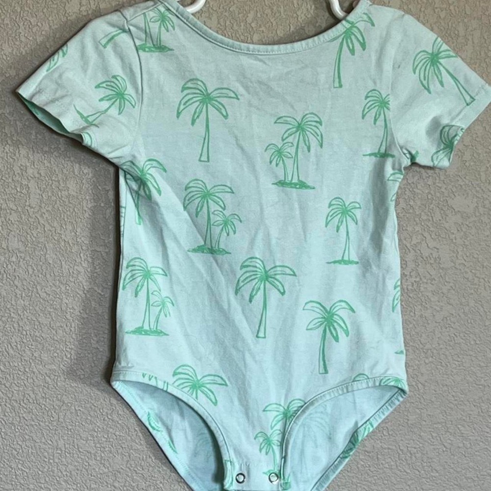 Zara bodysuit with green palm tree print, size 6 year